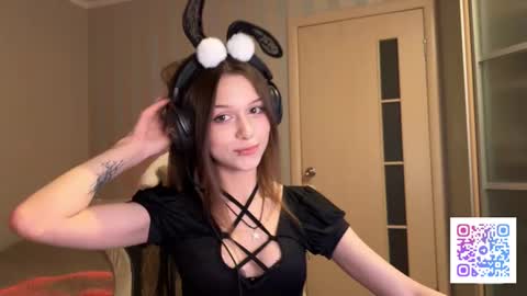 milamiuu online show from February 2026 04:02:01 PM