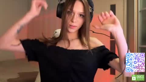 milamiuu online show from July 2026 06:46:02 PM