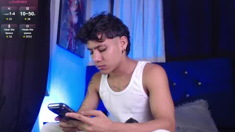 Milan Anxel online show from April 2026 01:04:01 AM