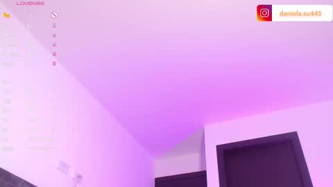 Sweet Milan online show from October 2025 12:11:01 AM