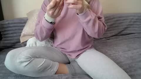 Snapshot of milana_neww chatting on November 2025 08:09:01 AM Milana online show from November 2025 08:09:01 AM