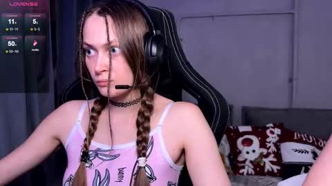 Snapshot of milana_sexwife chatting on February 2026 08:56:02 PM Dan and Milana online show from February 2026 08:56:02 PM