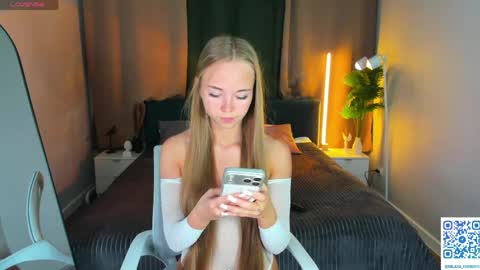 Snapshot of milana_sorrento chatting on June 2026 12:47:01 AM Milana online show from June 2026 12:47:01 AM