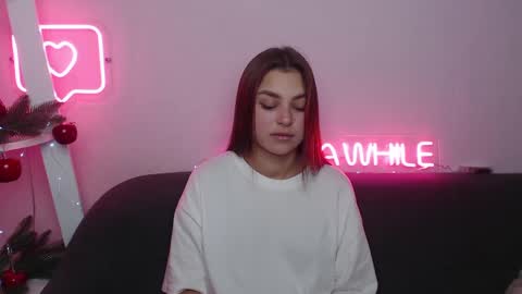 milanaangelas online show from December 2024 10:34:01 AM