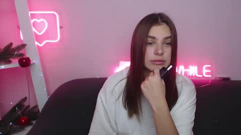 milanaangelas online show from December 2024 10:49:01 AM