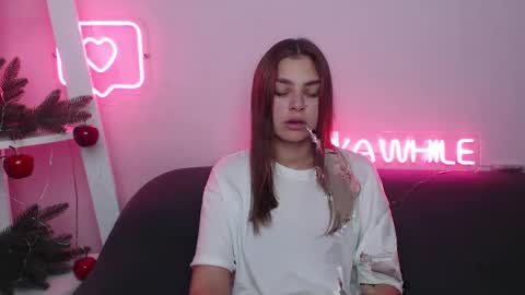 milanaangelas online show from December 2024 10:49:02 AM