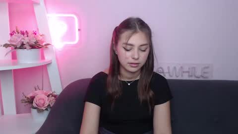 milanaangelas online show from March 2025 05:42:02 AM