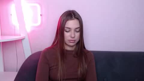 Snapshot of milanaangelas chatting on February 2026 07:51:01 AM milanaangelas online show from February 2026 07:51:01 AM