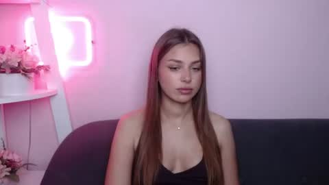 Snapshot of milanaangelas chatting on July 2026 04:49:01 AM milanaangelas online show from July 2026 04:49:01 AM