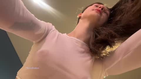 Milana   online show from January 2025 01:32:02 PM