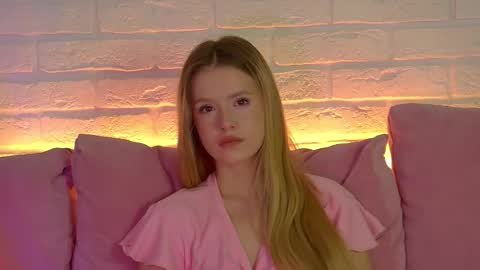 MilanaBalmain online show from November 2025 04:33:02 AM