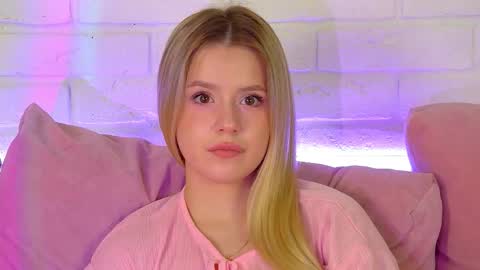 MilanaBalmain online show from February 2026 04:23:02 AM