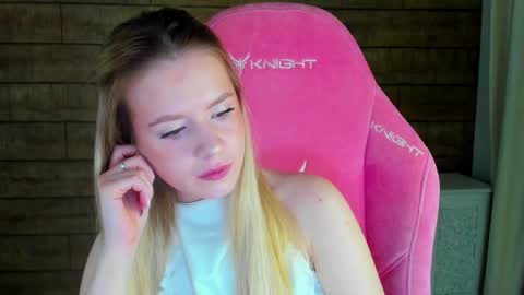 MilanaBalmain online show from March 2026 05:08:02 AM