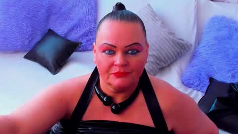 Lana online show from February 2025 10:39:02 AM