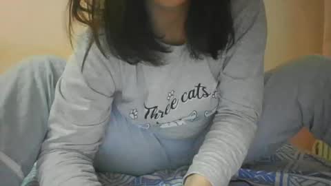 Snapshot of milanako chatting on February 2025 05:58:01 PM milanako online show from February 2025 05:58:01 PM
