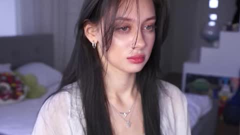 Milana online show from November 2025 05:39:02 AM