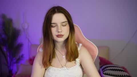 Snapshot of milanamoons chatting on September 2025 12:16:02 PM milanamoons online show from September 2025 12:16:02 PM