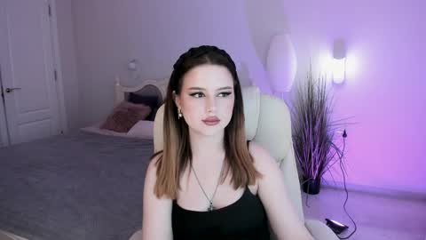 Snapshot of milanamoons chatting on October 2025 11:55:02 AM milanamoons online show from October 2025 11:55:02 AM