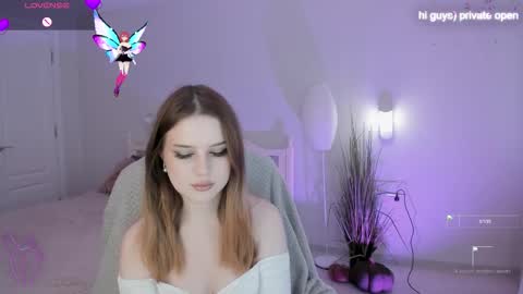 Snapshot of milanamoons chatting on November 2025 09:55:02 AM milanamoons online show from November 2025 09:55:02 AM