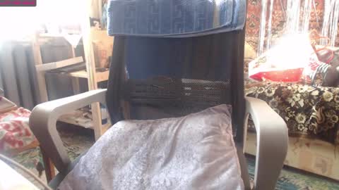 Luna-- link in bio online show from January 2025 10:23:02 AM