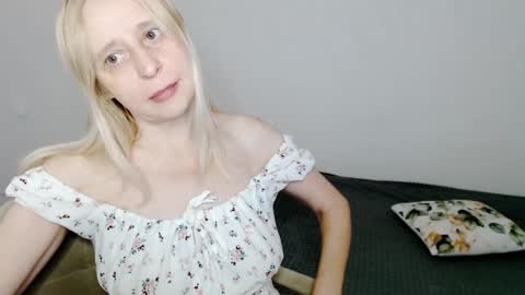 Milena online show from February 2025 04:54:01 AM