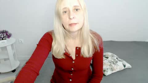 Milena online show from March 2025 09:25:02 AM