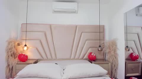 Milan online show from May 2026 11:42:02 AM