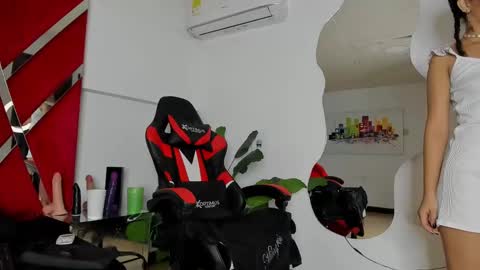 milanx2 online show from March 2025 01:28:01 AM