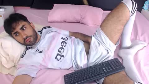 milanzaire online show from September 2025 11:31:02 PM