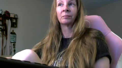 Mila online show from June 2026 01:13:02 PM