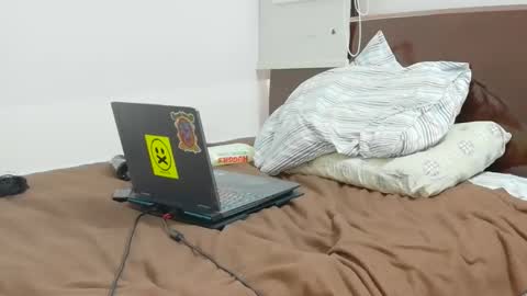 Snapshot of milatssokolov chatting on April 2026 09:39:33 PM Mila online show from April 2026 09:39:33 PM