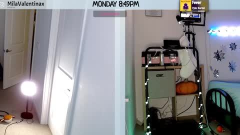 Snapshot of milavalentinax chatting on December 2024 01:47:01 AM Mila Valentina online show from December 2024 01:47:01 AM