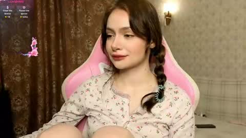 Snapshot of milavanila1 chatting on June 2026 08:44:01 PM Mila online show from June 2026 08:44:01 PM