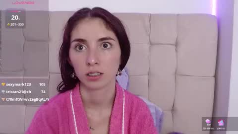 Snapshot of mildrecute chatting on December 2024 11:19:01 PM Ana online show from December 2024 11:19:01 PM