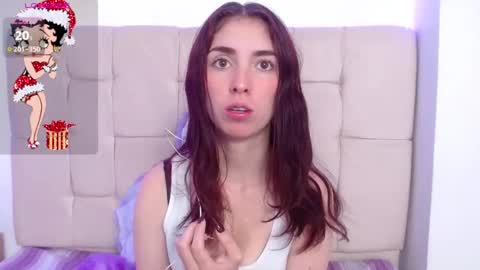 Snapshot of mildrecute chatting on December 2024 07:20:01 PM Ana online show from December 2024 07:20:01 PM