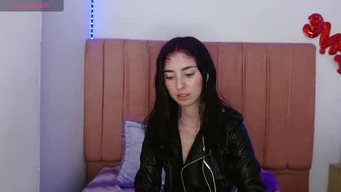 Snapshot of mildrecute chatting on December 2024 10:03:02 AM Ana online show from December 2024 10:03:02 AM