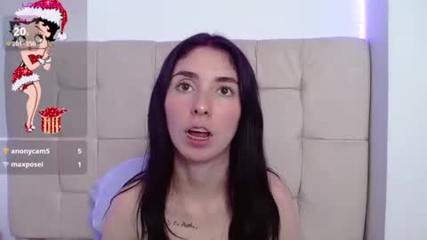 Snapshot of mildrecute chatting on December 2024 10:13:01 PM Ana online show from December 2024 10:13:01 PM