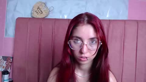 Snapshot of mildrecute chatting on October 2025 08:04:02 PM Ana online show from October 2025 08:04:02 PM