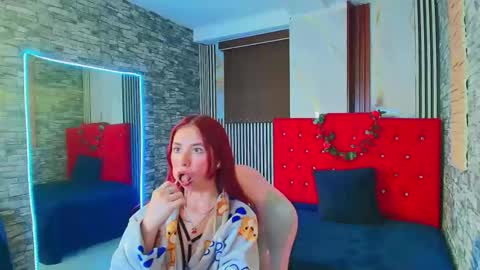 Snapshot of mildrecute chatting on November 2025 10:21:01 PM Ana online show from November 2025 10:21:01 PM