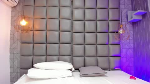 Milena  online show from January 2025 04:03:01 AM