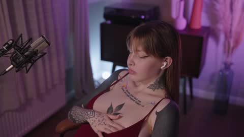 Snapshot of mileeena chatting on December 2024 07:27:02 PM M Telegram mamagotachannel online show from December 2024 07:27:02 PM