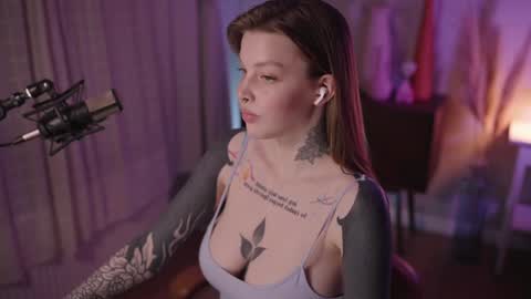 Snapshot of mileeena chatting on December 2024 07:06:01 PM M Telegram mamagotachannel online show from December 2024 07:06:01 PM