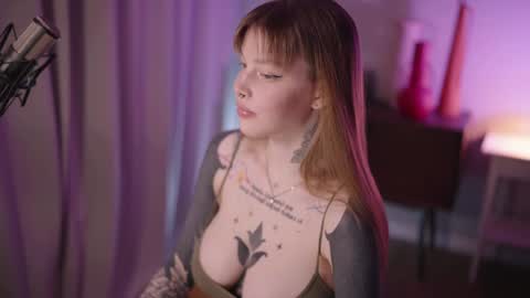 Snapshot of mileeena chatting on January 2025 03:44:01 PM M Telegram mamagotachannel online show from January 2025 03:44:01 PM