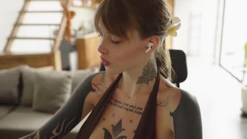 Snapshot of mileeena chatting on February 2025 03:22:01 AM M Telegram mamagotachannel online show from February 2025 03:22:01 AM