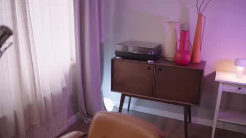 Snapshot of mileeena chatting on March 2025 12:20:01 PM M Telegram mamagotachannel online show from March 2025 12:20:01 PM