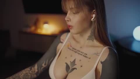 Snapshot of mileeena chatting on November 2025 02:16:01 PM M Telegram mamagotachannel online show from November 2025 02:16:01 PM