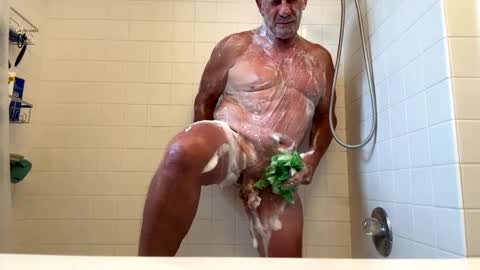 Milehi1958 online show from September 2025 11:10:02 PM