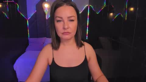 Snapshot of milena_mellow chatting on October 2025 08:52:01 PM Milena online show from October 2025 08:52:01 PM