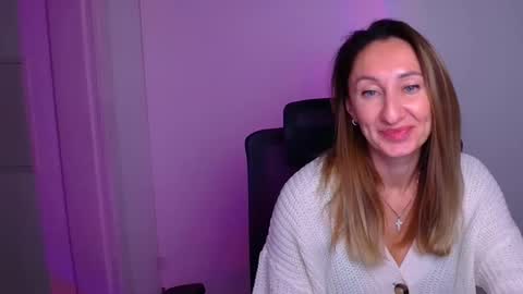 Milena online show from December 2025 08:19:02 AM