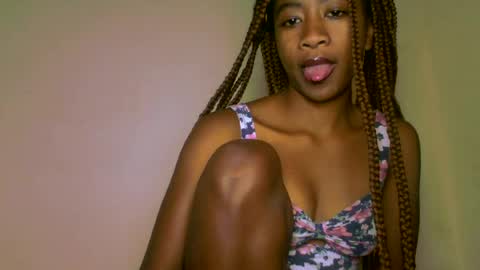 Snapshot of milennah chatting on June 2026 07:23:01 AM milennah online show from June 2026 07:23:01 AM